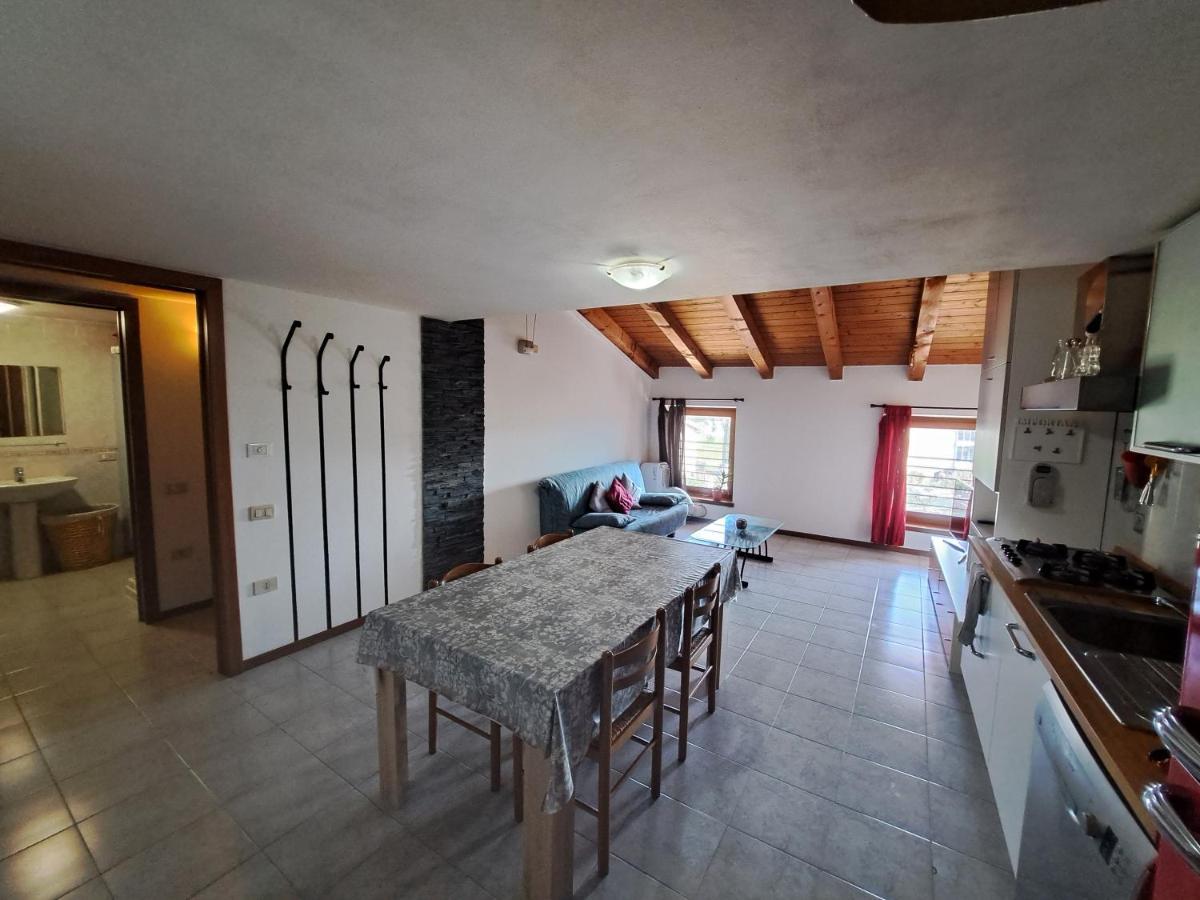 Casa Vacanze S.Tomaso Riva del Garda Luaran gambar