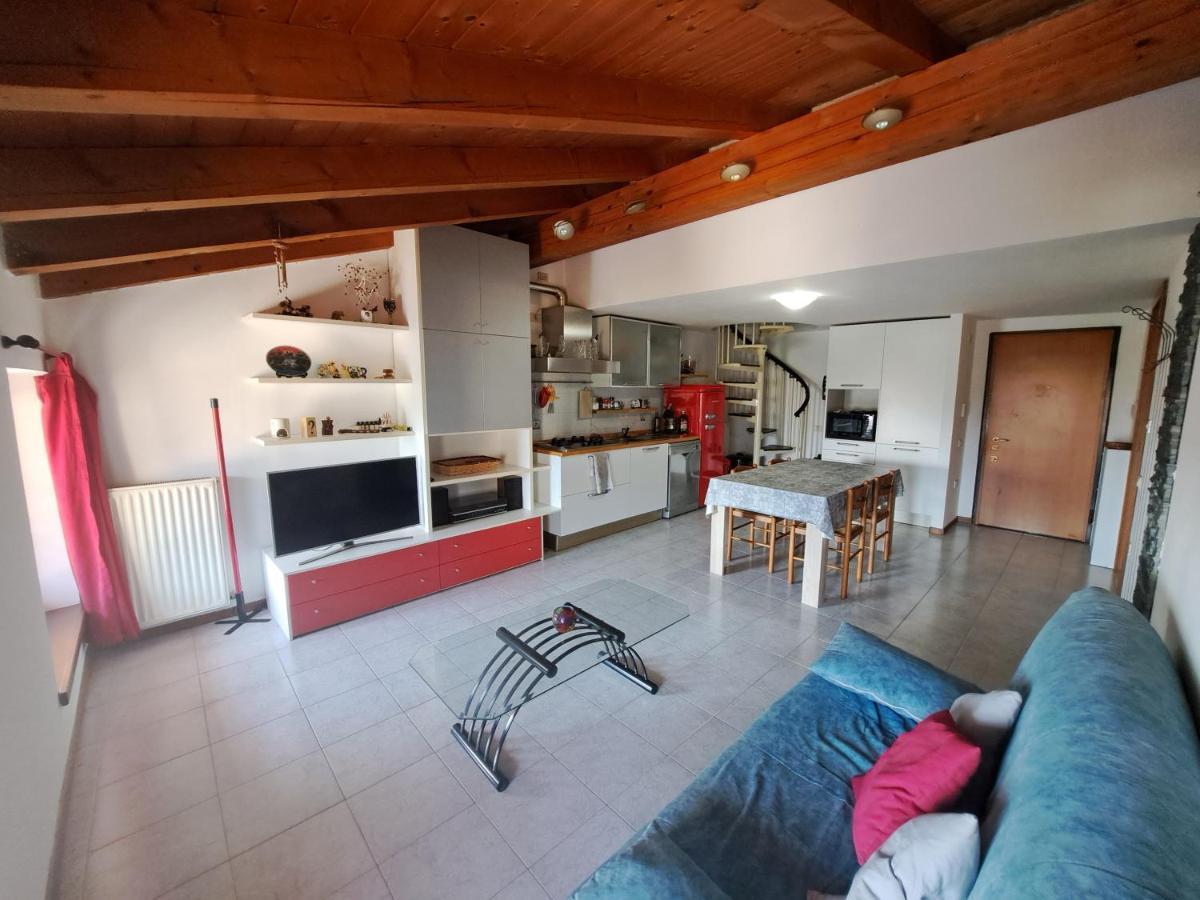 Casa Vacanze S.Tomaso Riva del Garda Luaran gambar