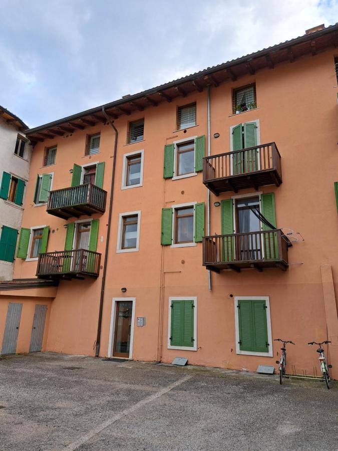 Casa Vacanze S.Tomaso Riva del Garda Luaran gambar